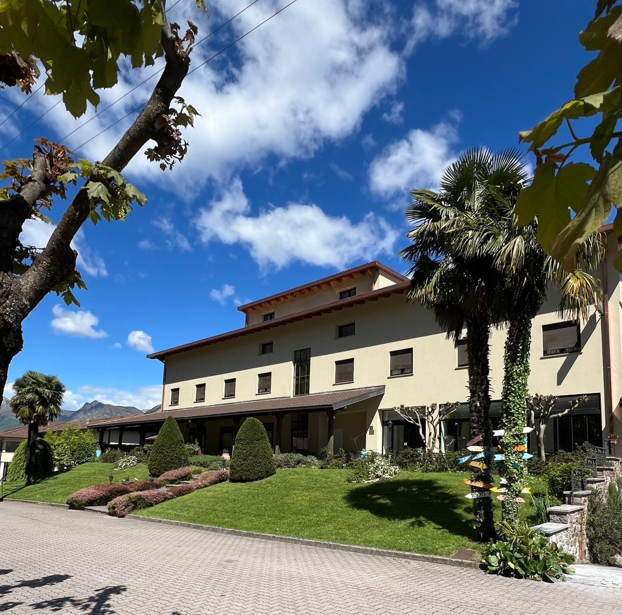 Hotel Merloni Grandola ed Uniti Exterior photo