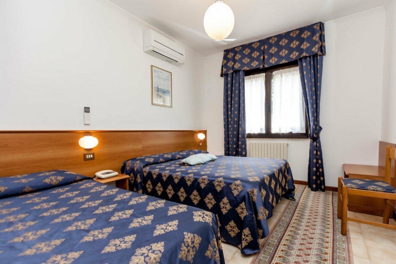Hotel Merloni Grandola ed Uniti Exterior photo
